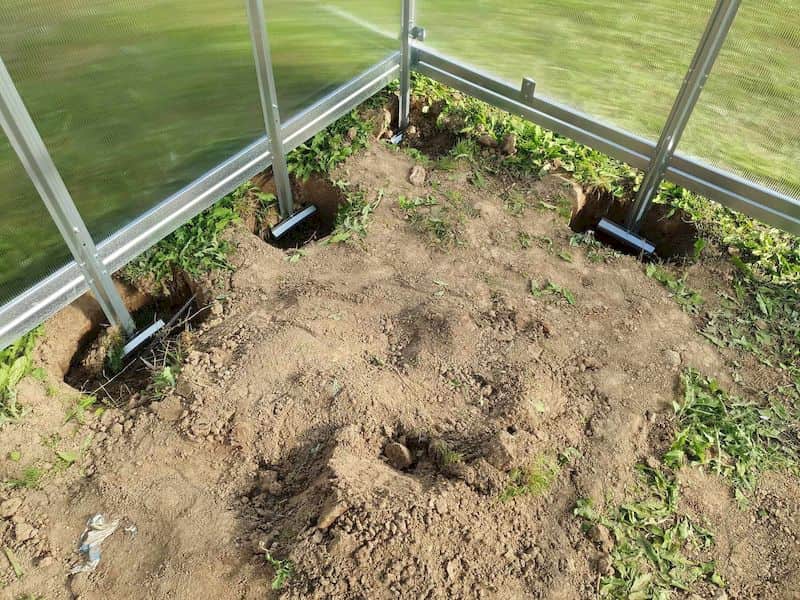 Polykarbonátový skleník LanitPlast Lucius (zemní kotvy)