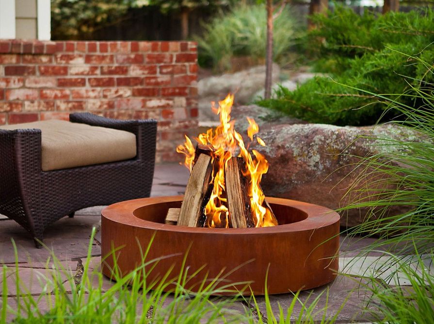 Zahradní cortenové ohniště